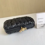 Bottega Veneta (BV) Knot