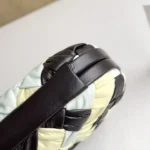 Bottega Veneta (BV) Knot