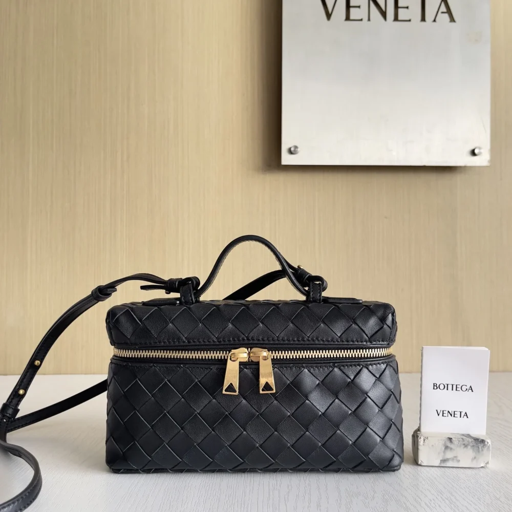Bottega Veneta Bang Bang Vanity Case