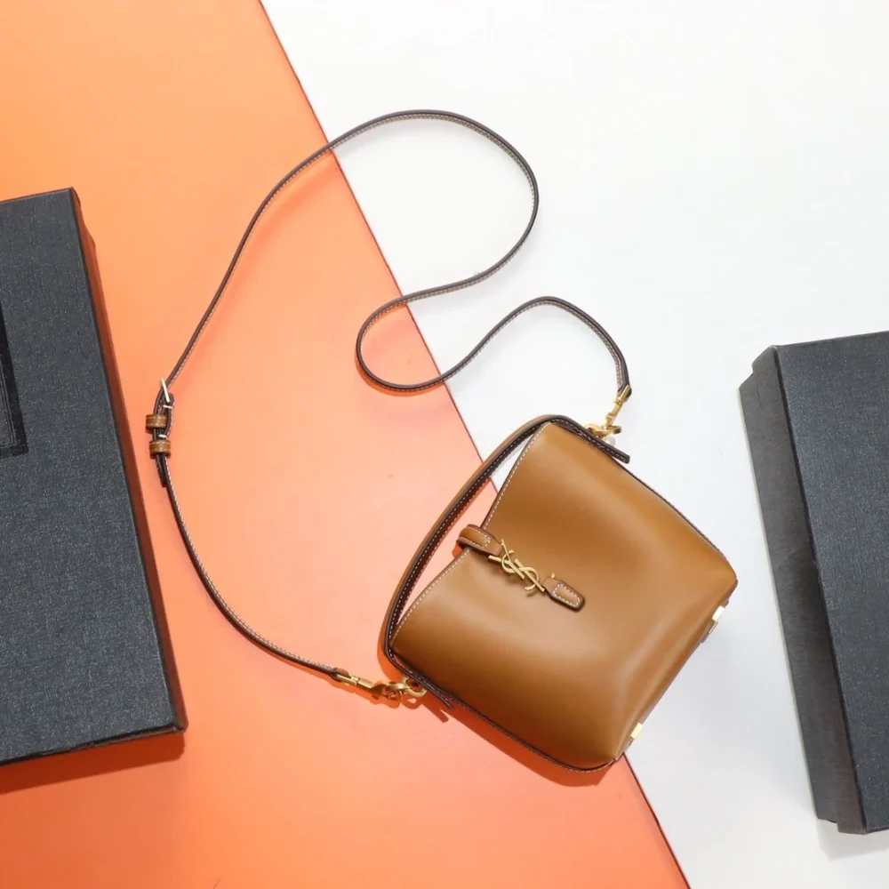 Saint Laurent LE 37 mini in shiny leather