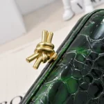 Bottega Veneta (BV) Knot